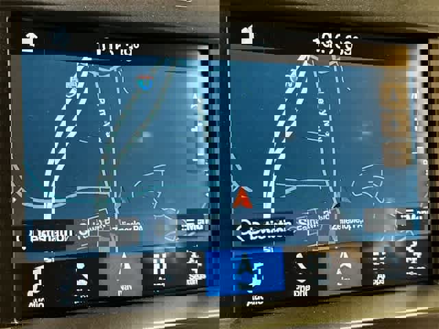 Certified 2018 Ford F150 XLT w/ Equipment Group 302A Luxury image 15