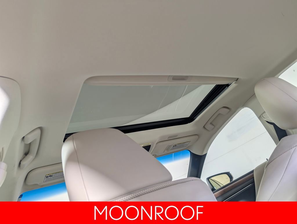 Used 2023 Lexus ES 300h w/ Premium Package image 12