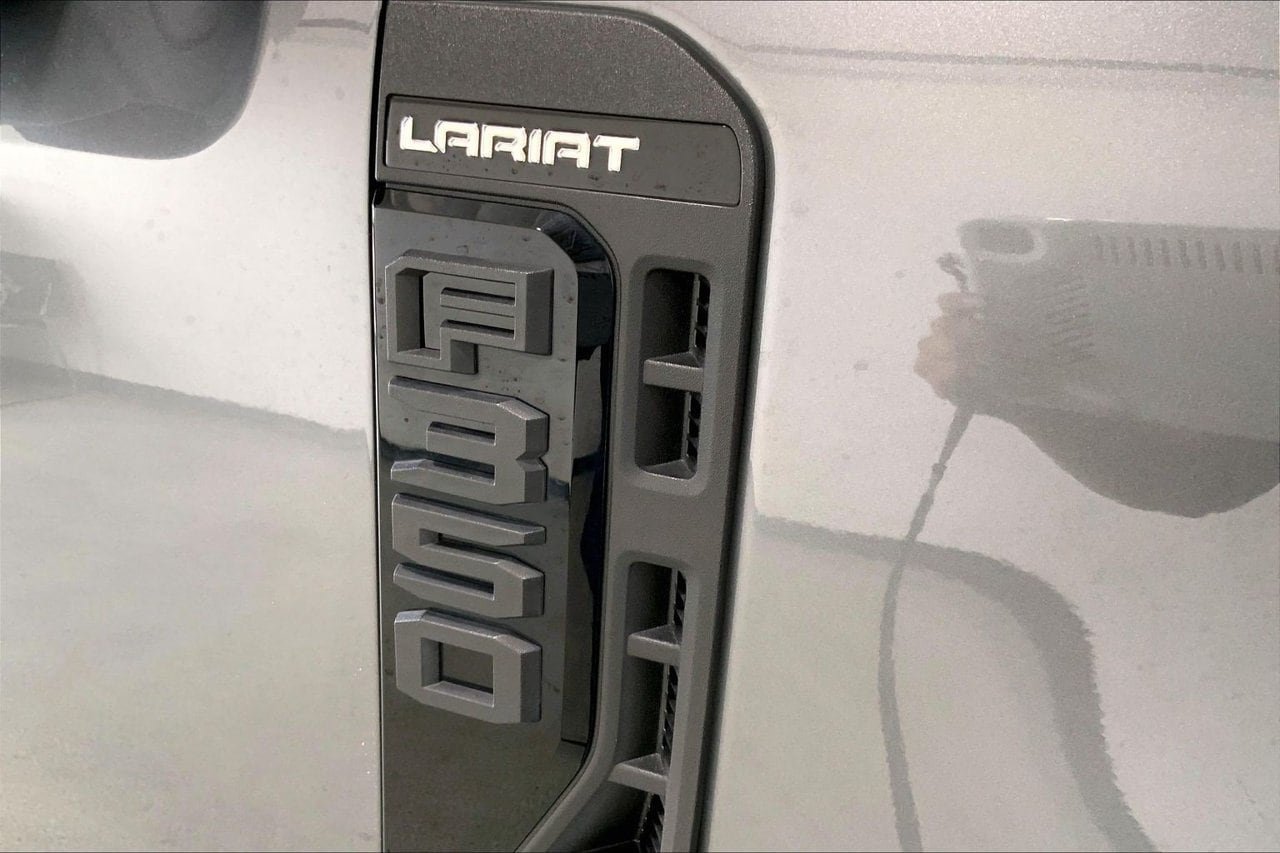 Certified 2025 Ford F350 Lariat w/ Lariat Ultimate Package AWD/4WD image 7