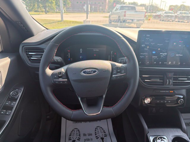 Certified 2024 Ford Escape ST-Line w/ Tech Pack #1 AWD/4WD image 14