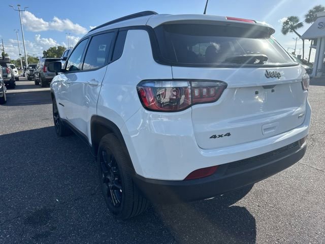 Used 2025 Jeep Compass Latitude w/ Convenience Group image 4