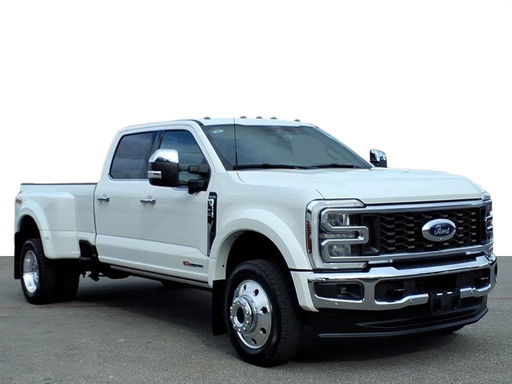 Certified 2025 Ford F450 King Ranch w/ Chrome Package image 4