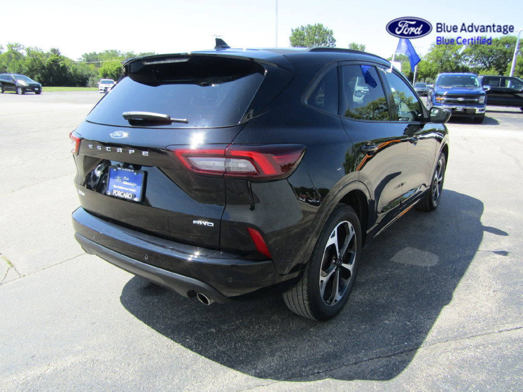 Certified 2023 Ford Escape ST-Line Elite w/ Premium Technology Package AWD/4WD image 9