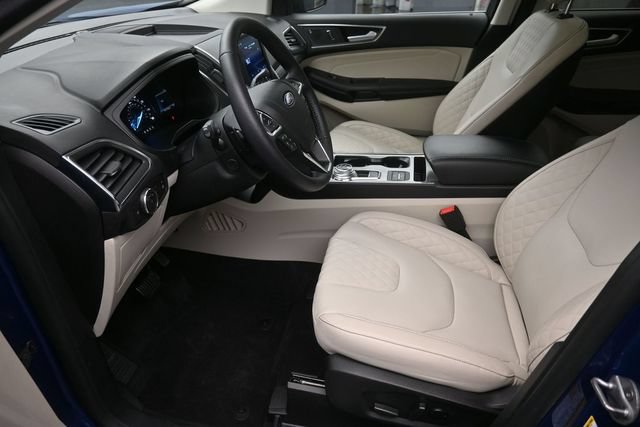 Certified 2023 Ford Edge Titanium w/ Equipment Group 301A AWD/4WD image 10