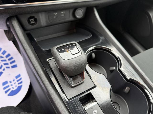 Used 2024 Nissan Rogue S AWD/4WD image 23