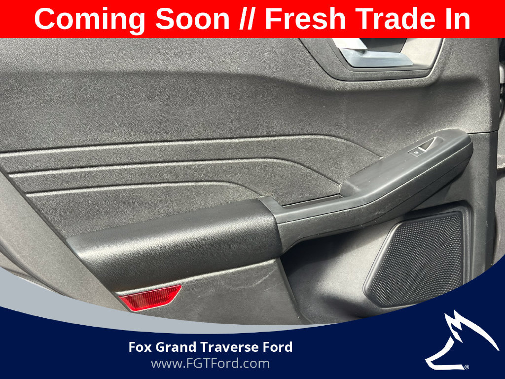 Certified 2025 Ford Escape ST-Line Select AWD/4WD image 34