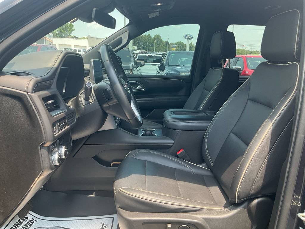 Used 2023 GMC Yukon SLT AWD/4WD image 16