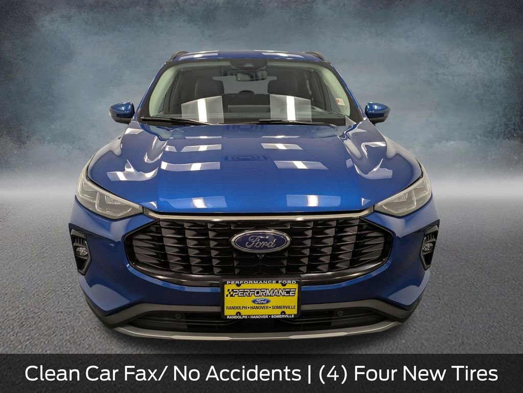 Certified 2023 Ford Escape Platinum w/ Premium Technology Package AWD/4WD image 2