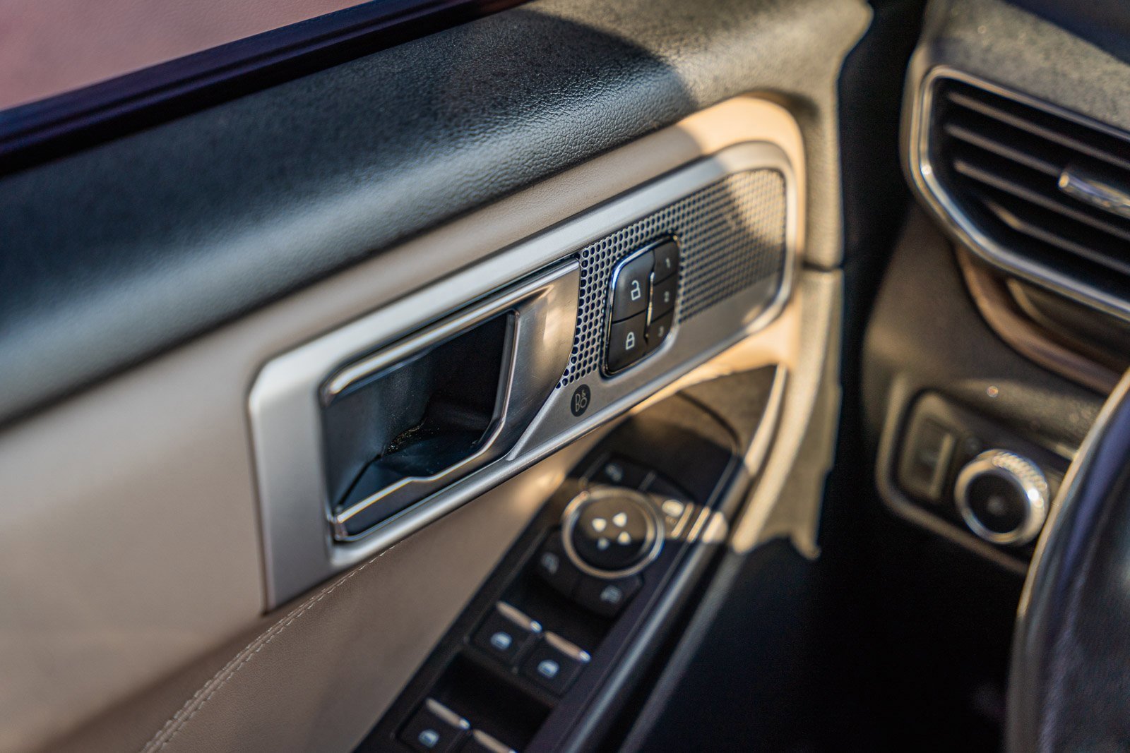 Certified 2020 Ford Explorer Limited image 32