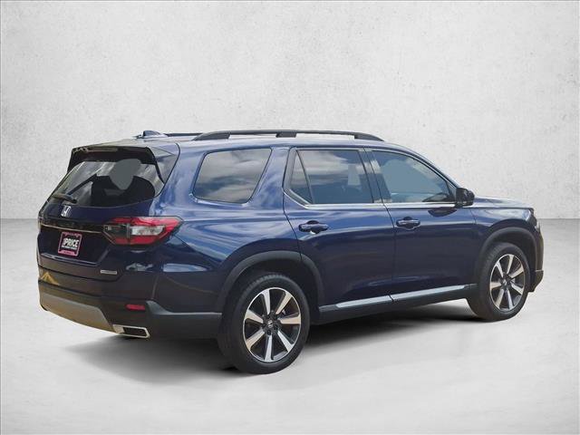 Used 2024 Honda Pilot Touring image 5