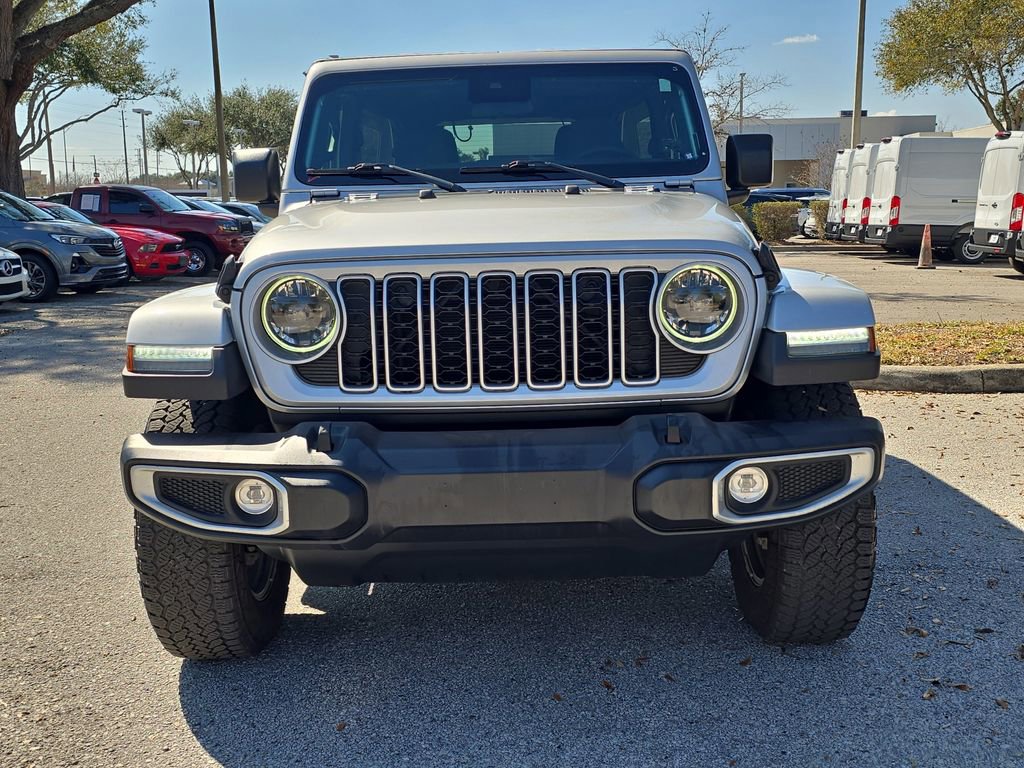Used 2024 Jeep Wrangler Sahara image 5