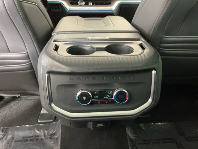 Certified 2025 Ford Expedition Platinum AWD/4WD image 28