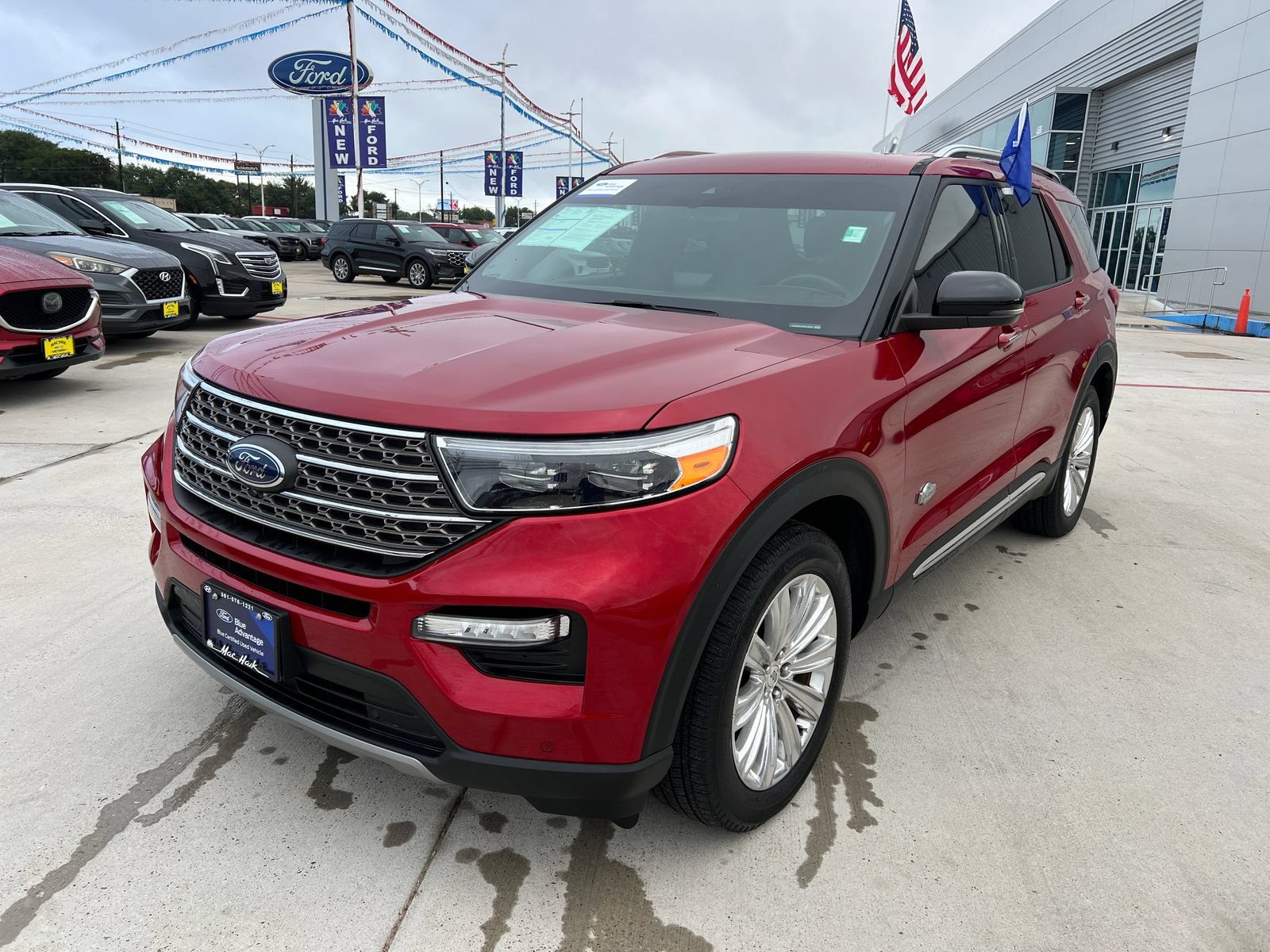 Certified 2024 Ford Explorer King Ranch w/ Technology Package AWD/4WD image 7