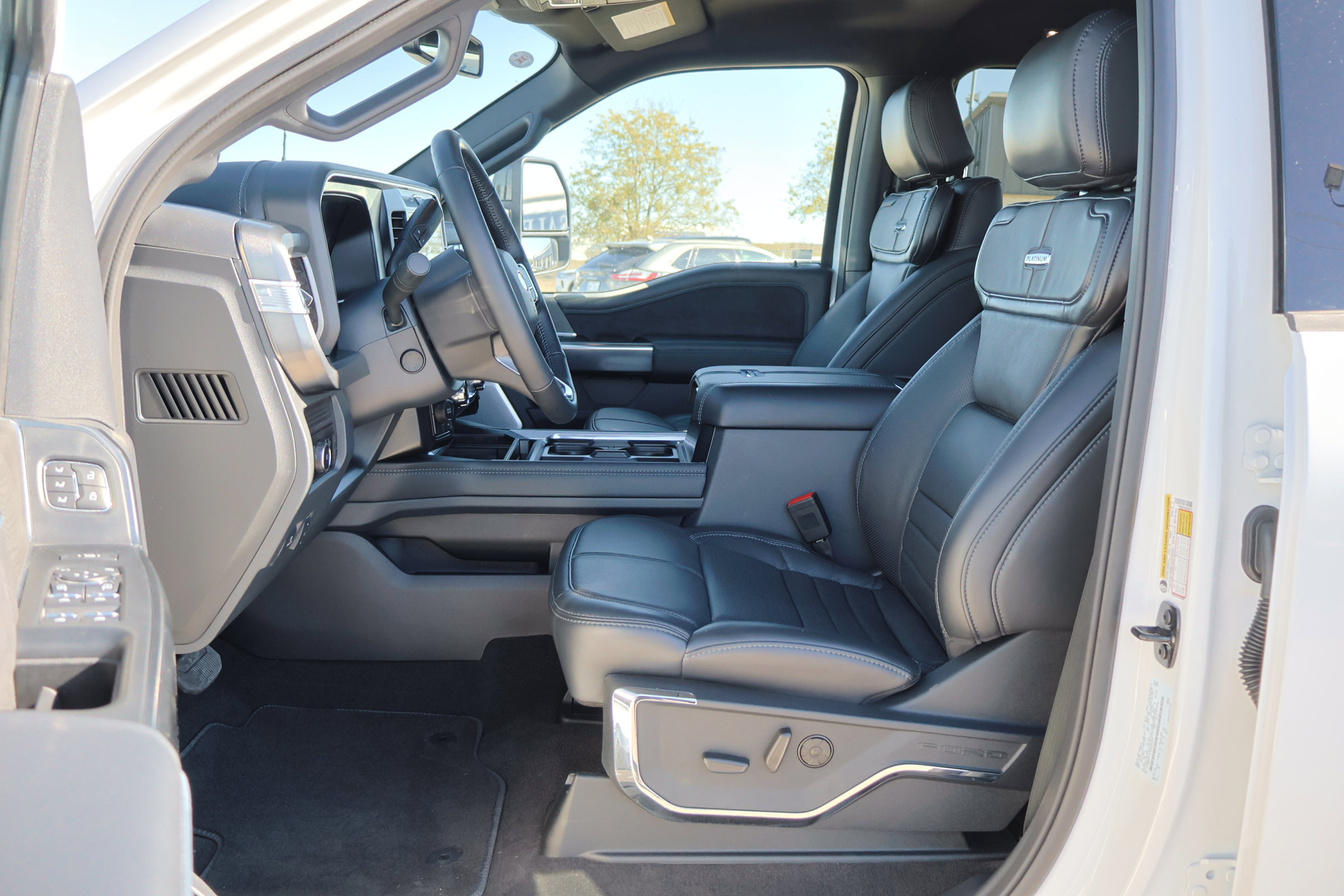 Certified 2025 Ford F450 Platinum image 17