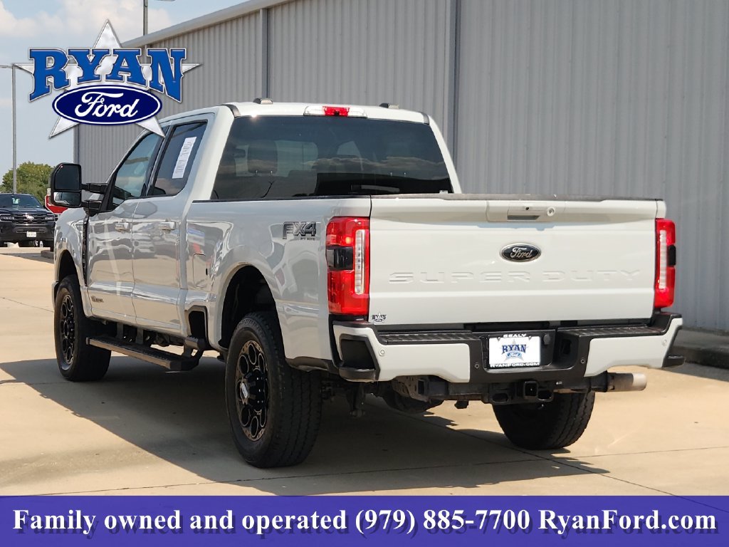 Certified 2025 Ford F250 XLT w/ Black Appearance Package AWD/4WD image 3