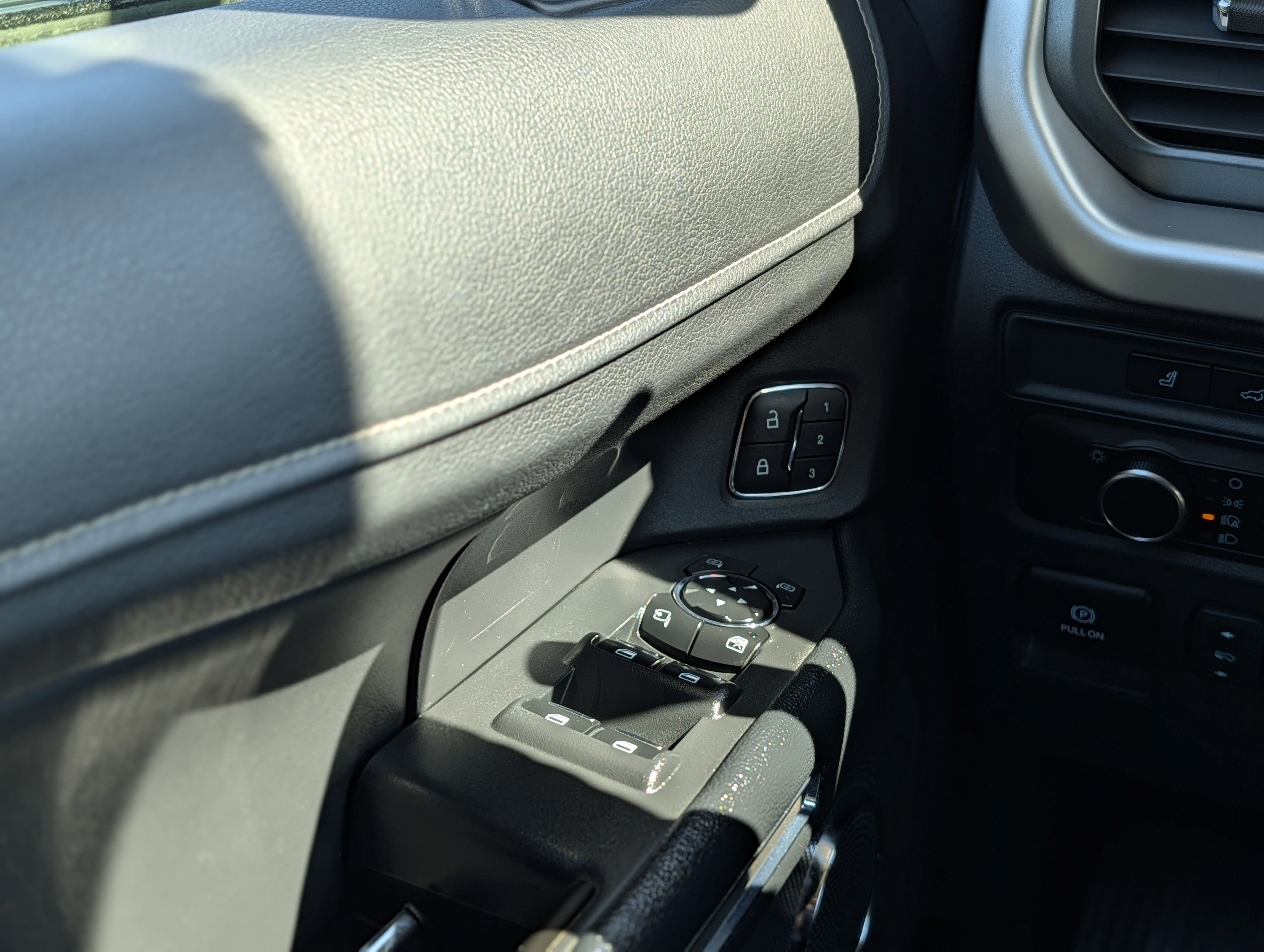 Certified 2024 Ford Expedition Max XLT image 23