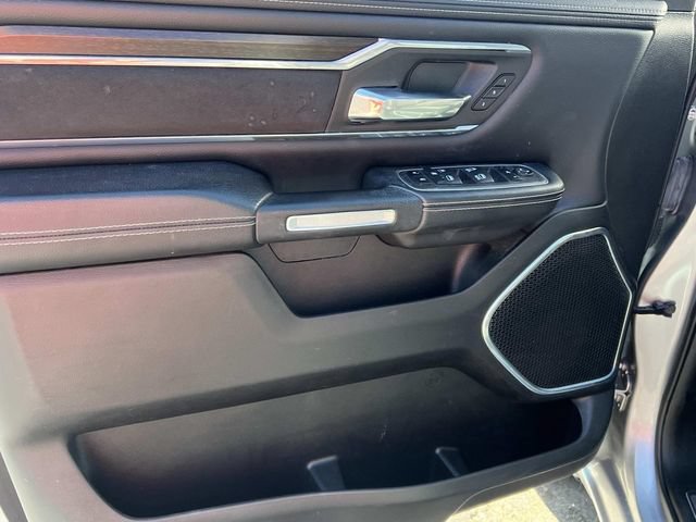 Used 2022 RAM 1500 Laramie AWD/4WD image 14