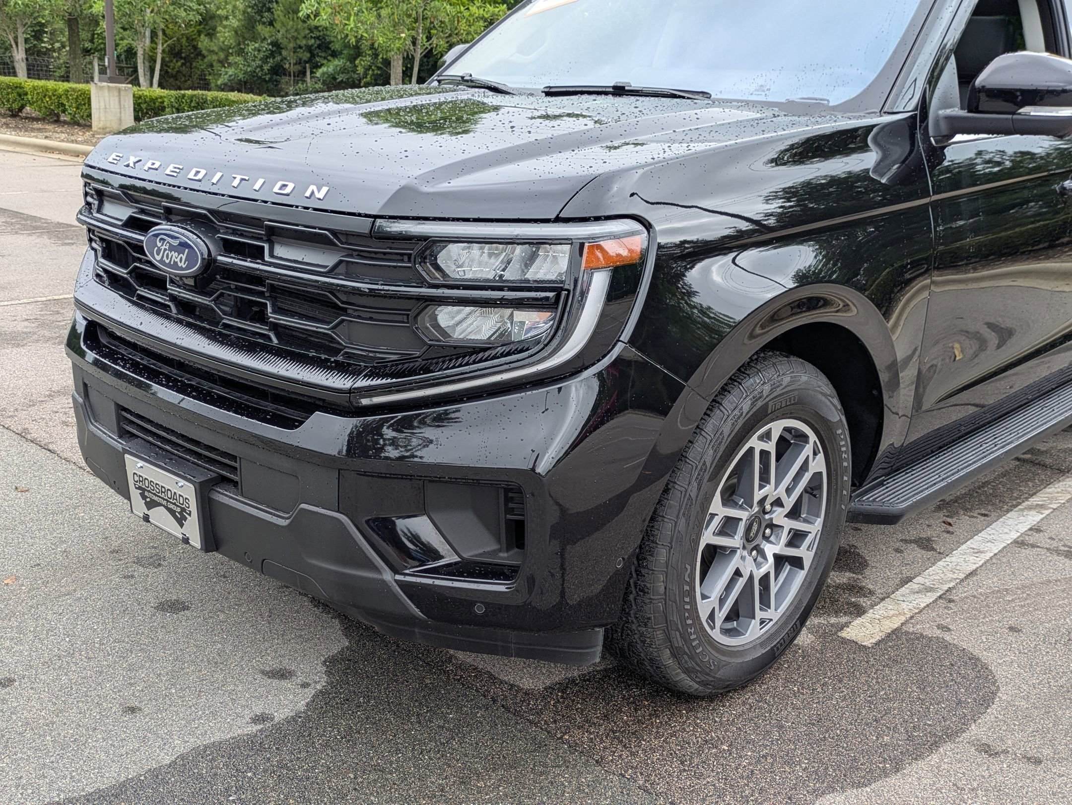 Certified 2025 Ford Expedition Active AWD/4WD image 10
