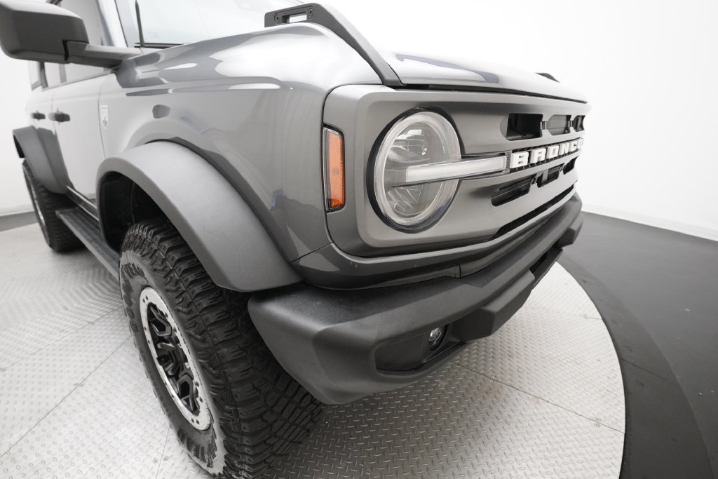 Certified 2023 Ford Bronco Big Bend w/ Sasquatch Package AWD/4WD image 22
