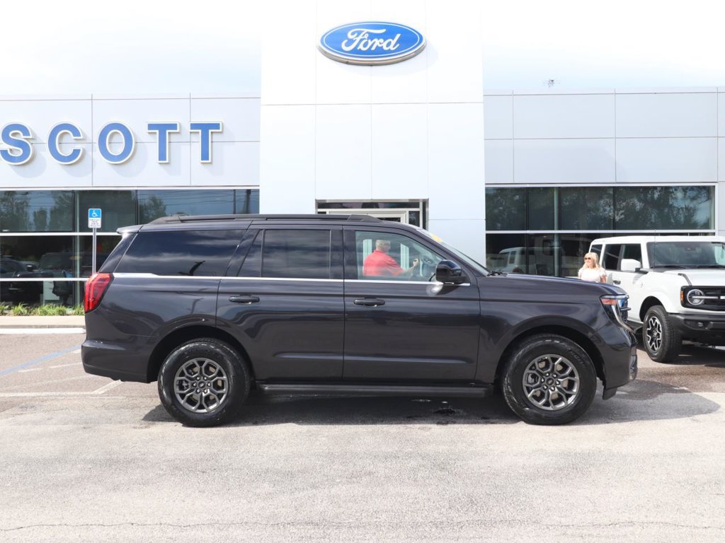 Certified 2025 Ford Expedition Active RWD image 17