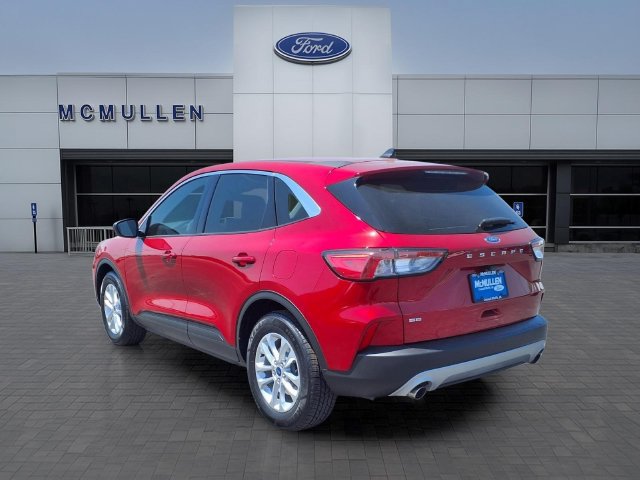 Certified 2022 Ford Escape SE FWD image 3