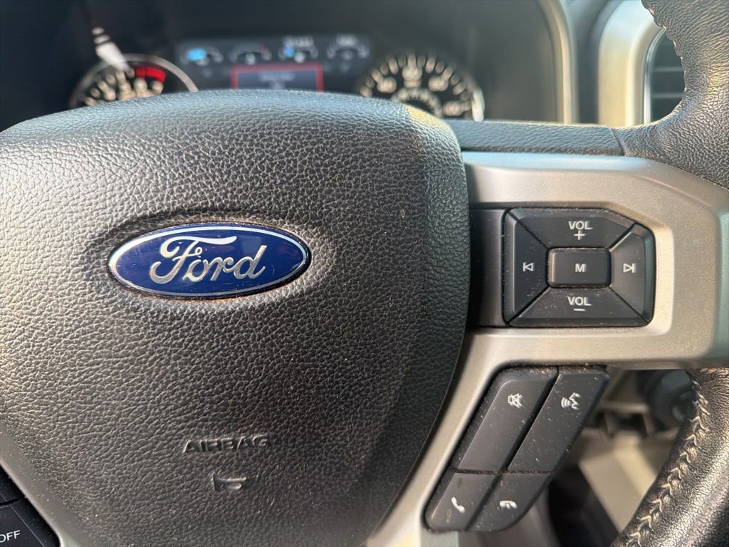 Certified 2019 Ford F150 Lariat w/ Equipment Group 502A Luxury image 22