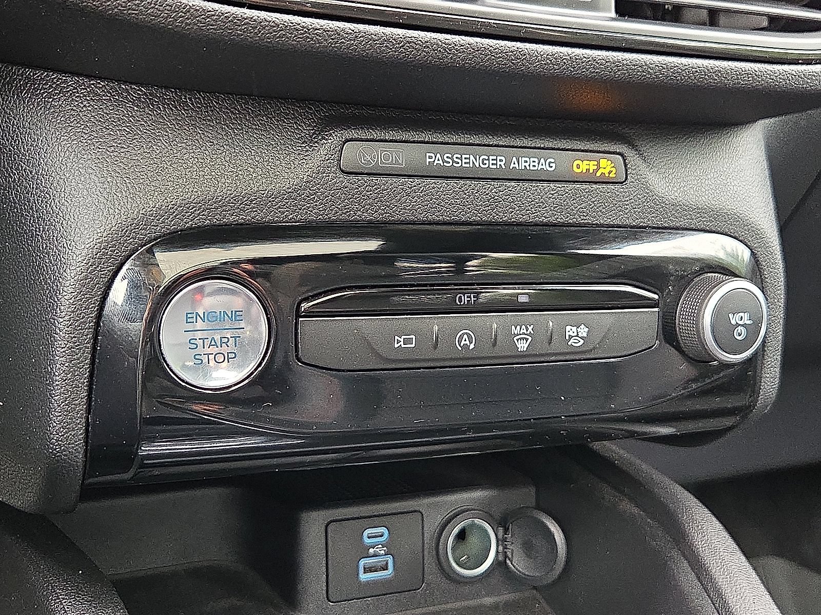 Certified 2023 Ford Escape ST-Line Select w/ Tech Pack #2 AWD/4WD image 22