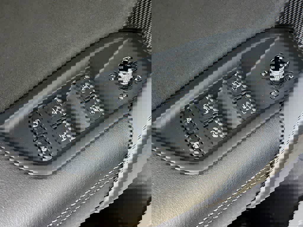 Used 2021 Audi SQ5 Premium Plus w/ Premium Plus Package image 29