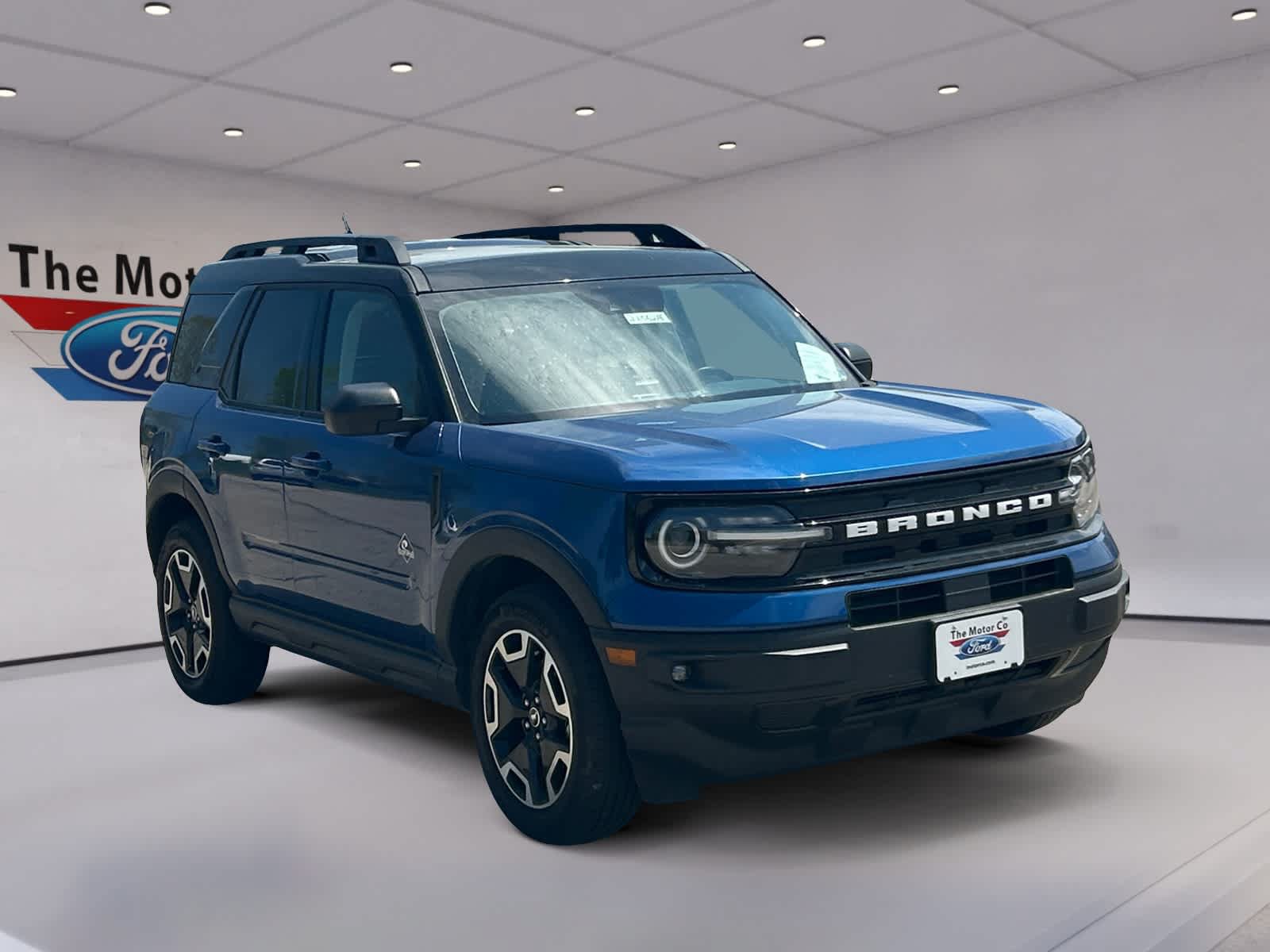 Certified 2024 Ford Bronco Sport Outer Banks w/ Tech Package AWD/4WD image 3
