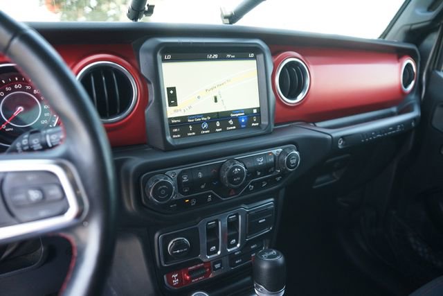Used 2018 Jeep Wrangler Rubicon AWD/4WD image 22