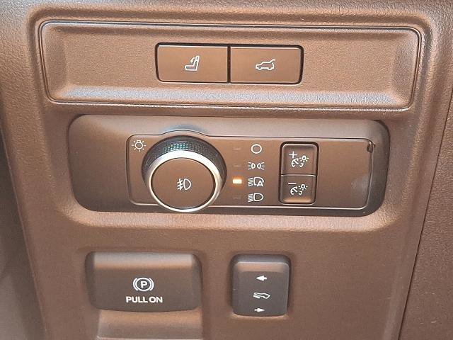 Certified 2024 Ford Expedition Max King Ranch image 24