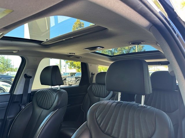 Used 2024 Hyundai Palisade Limited AWD/4WD image 2
