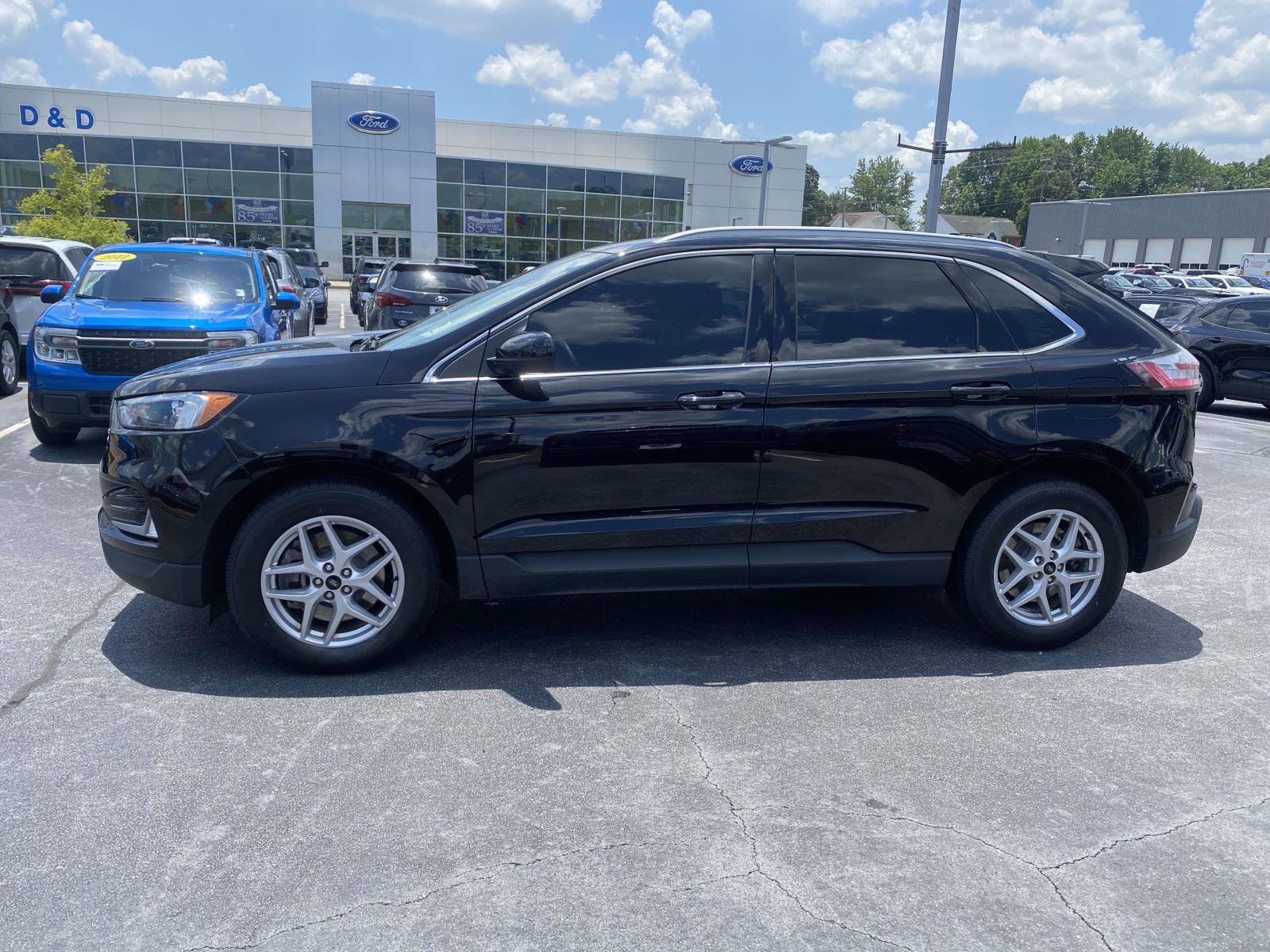 Certified 2024 Ford Edge SEL w/ Convenience Package AWD/4WD image 4
