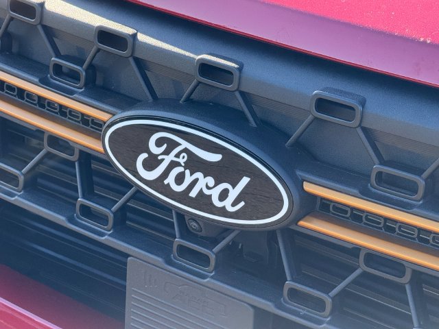 Certified 2025 Ford Maverick Tremor AWD/4WD image 26