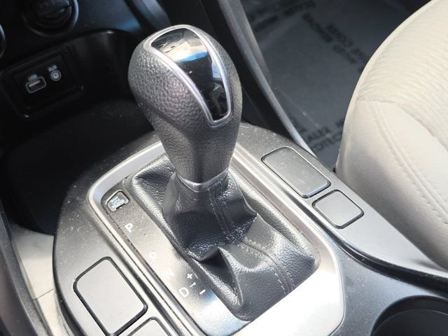 Used 2018 Hyundai Santa Fe Sport FWD image 29