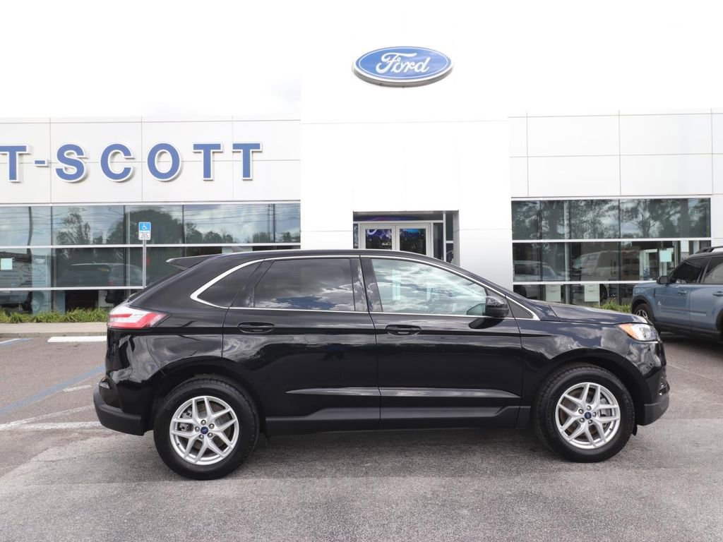 Certified 2022 Ford Edge SEL image 6