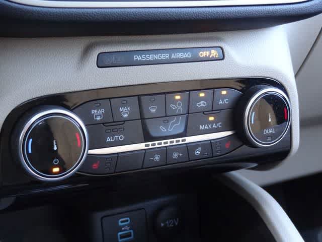 Certified 2022 Ford Escape SEL w/ Technology Package AWD/4WD image 28