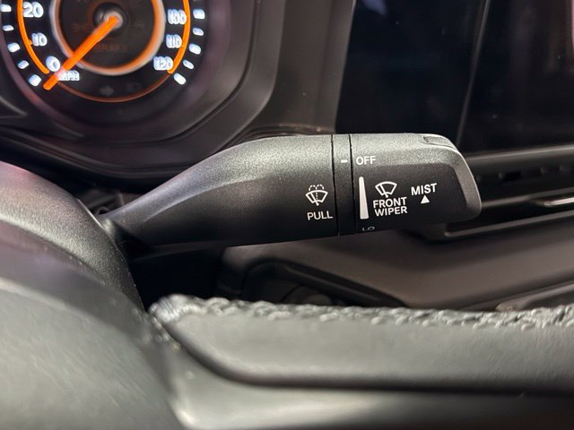 Used 2025 Jeep Gladiator Mojave w/ Convenience Group AWD/4WD image 16