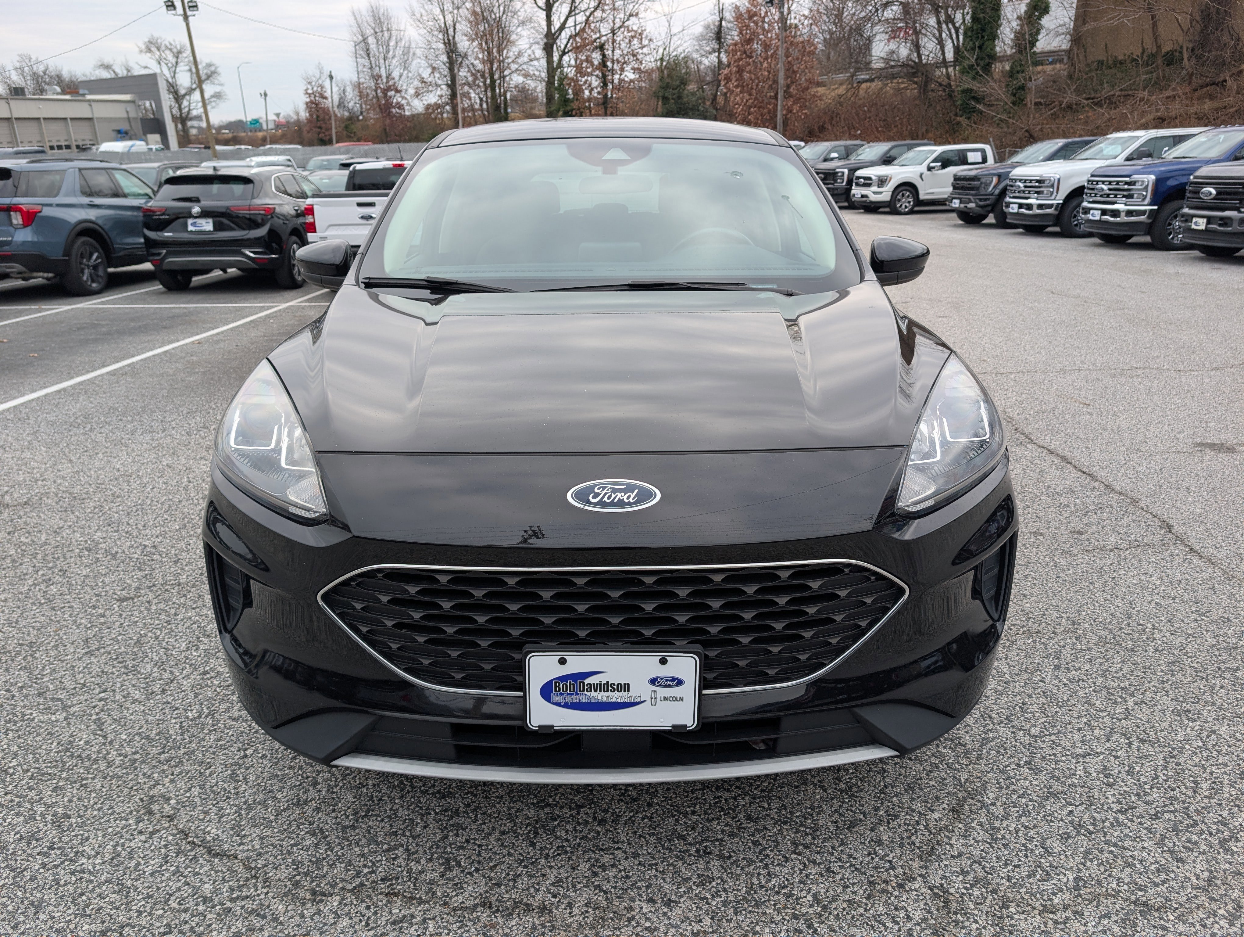 Certified 2020 Ford Escape SE image 9