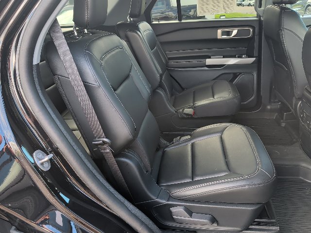 Certified 2024 Ford Explorer XLT w/ Equipment Group 202A AWD/4WD image 29