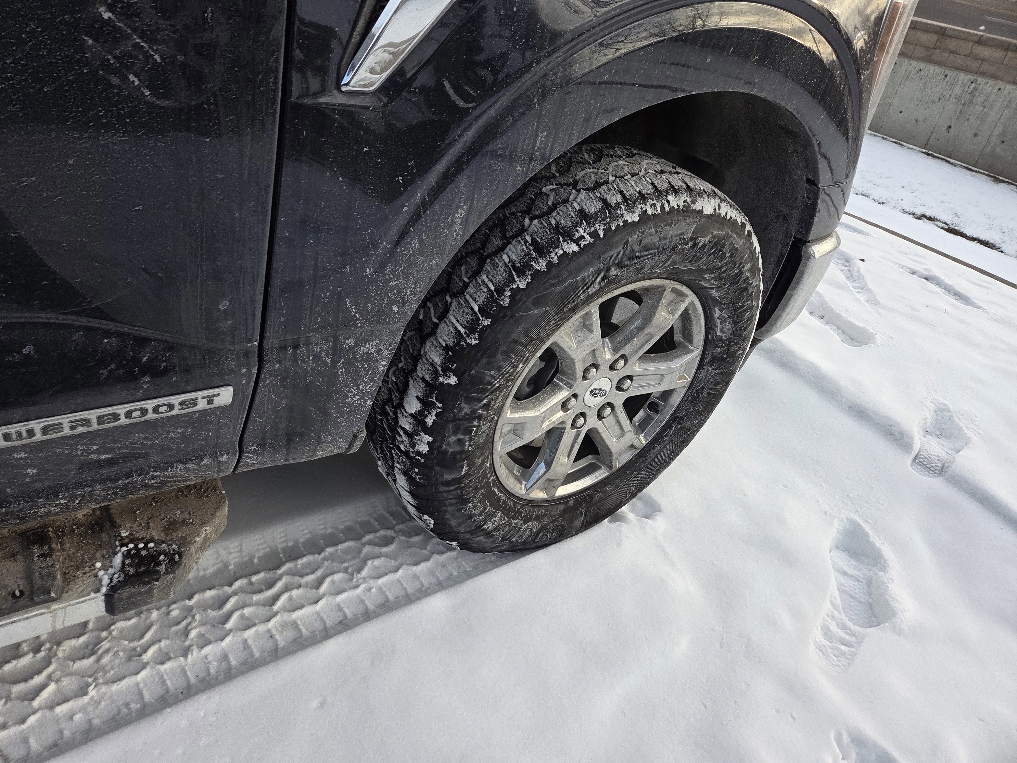 Certified 2022 Ford F150 Lariat w/ Equipment Group 502A High image 12