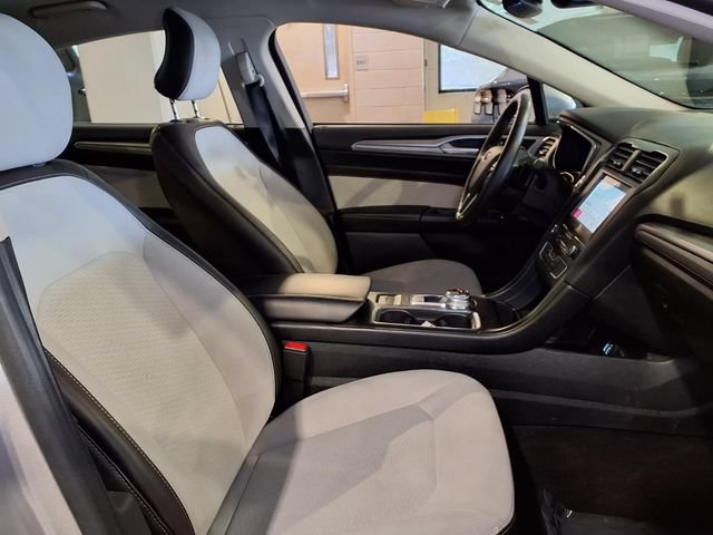Certified 2019 Ford Fusion SE w/ Equipment Group 151A FWD image 29