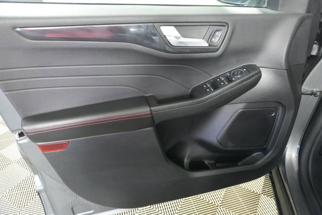 Certified 2025 Ford Escape ST-Line image 22