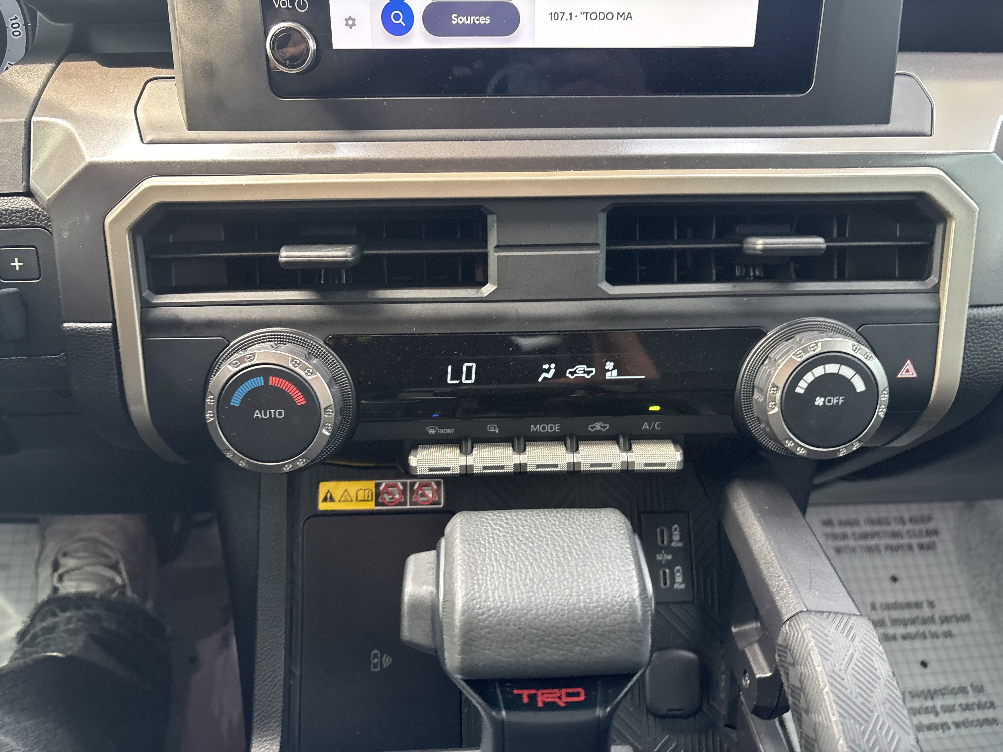 Used 2024 Toyota Tacoma PreRunner w/ TRD Prerunner Upgrade Package RWD image 29