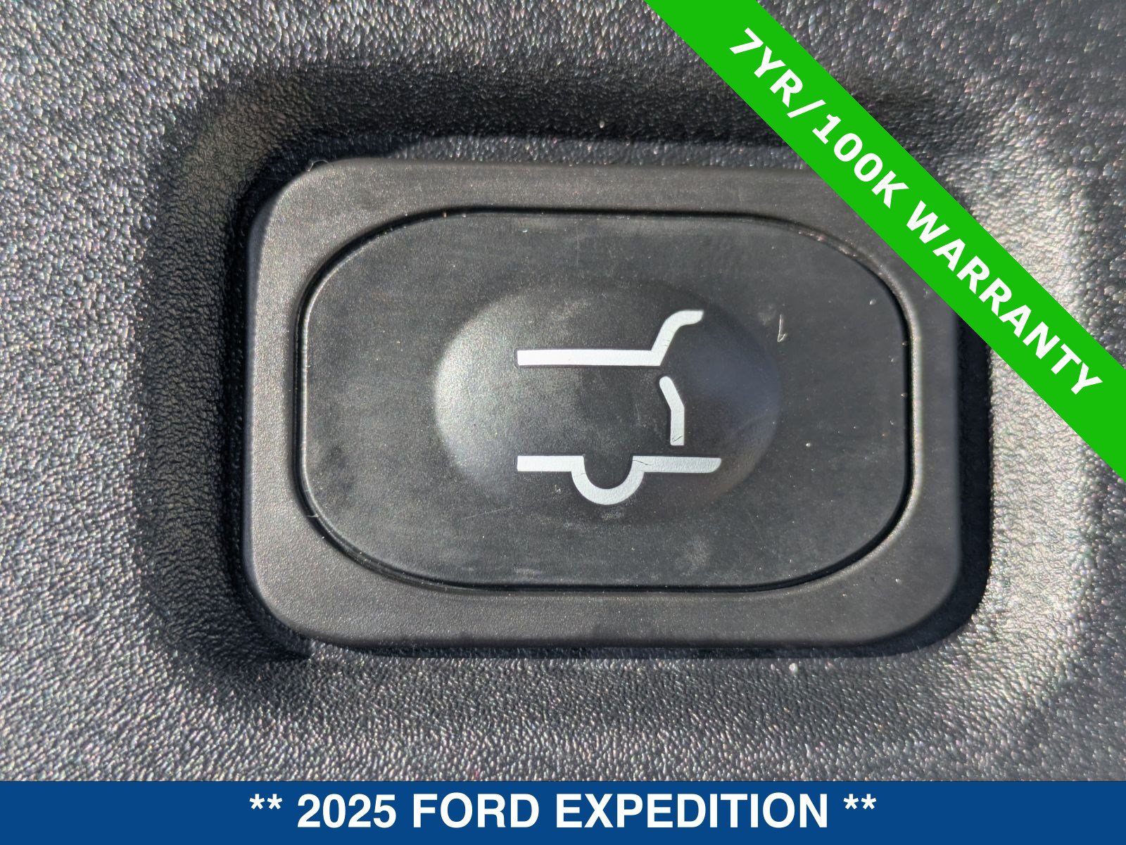 Certified 2025 Ford Expedition Tremor AWD/4WD image 17