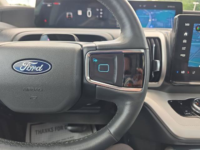 Certified 2025 Ford Expedition Active AWD/4WD image 29