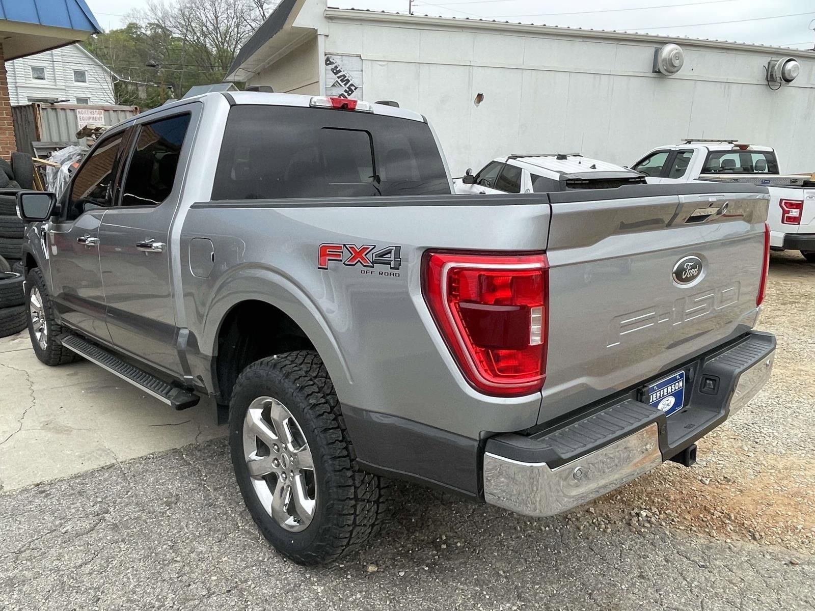 Certified 2021 Ford F150 XLT w/ Equipment Group 302A High image 7