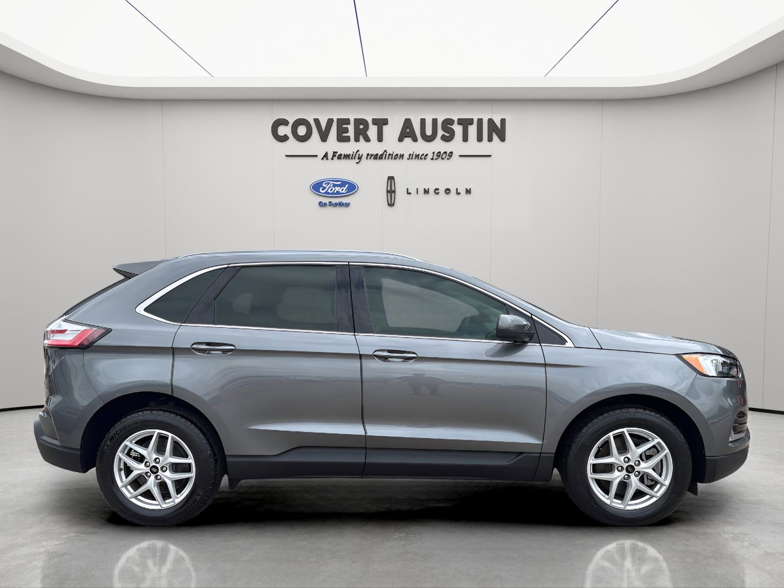 Certified 2024 Ford Edge SEL w/ Convenience Package AWD/4WD image 6
