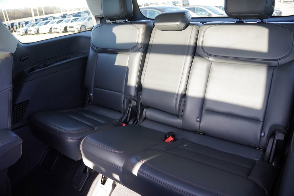 Certified 2025 Ford Expedition Active image 19