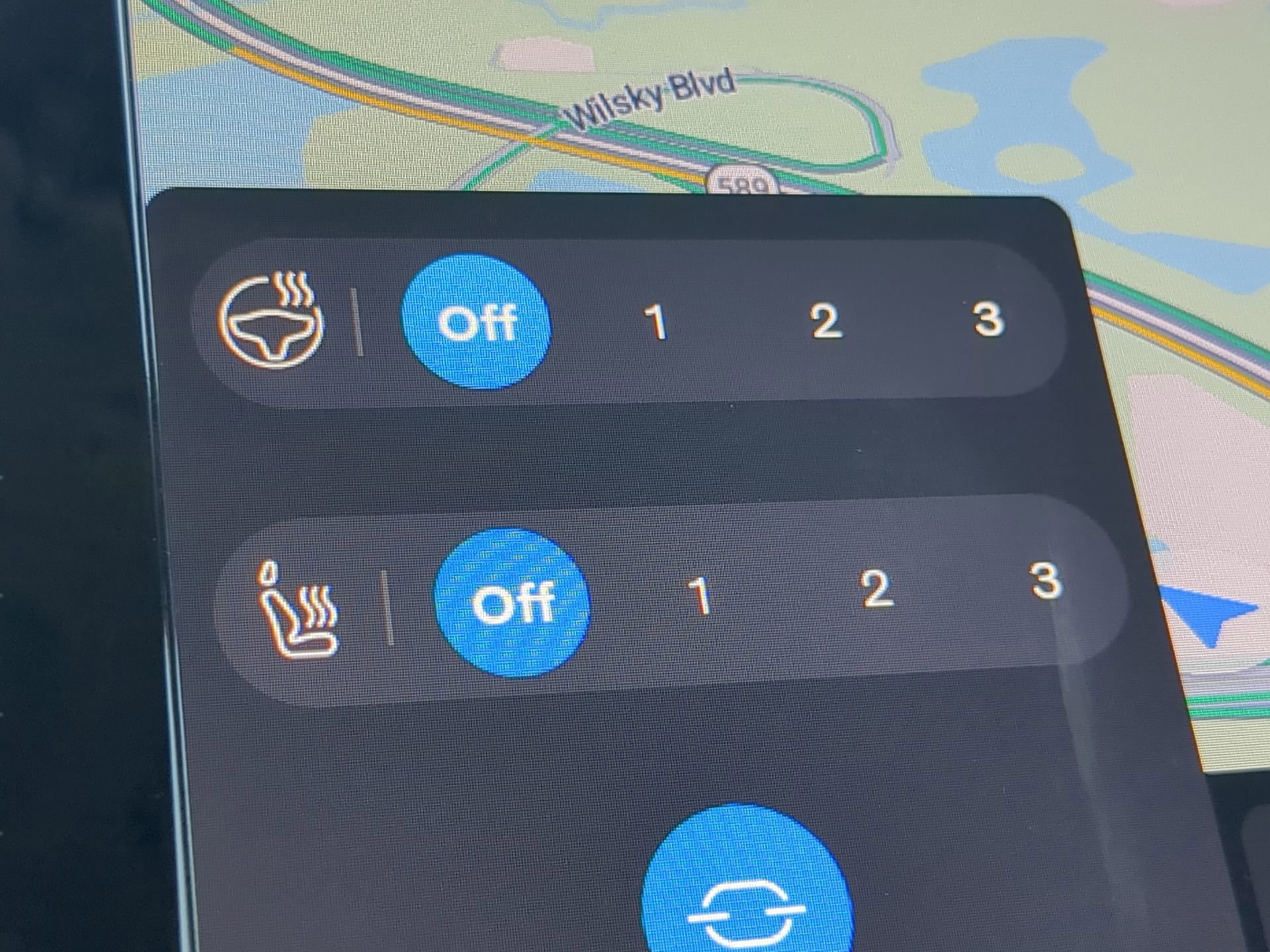 Used 2023 Volvo XC40 B5 Plus w/ Protection Package Premier image 63